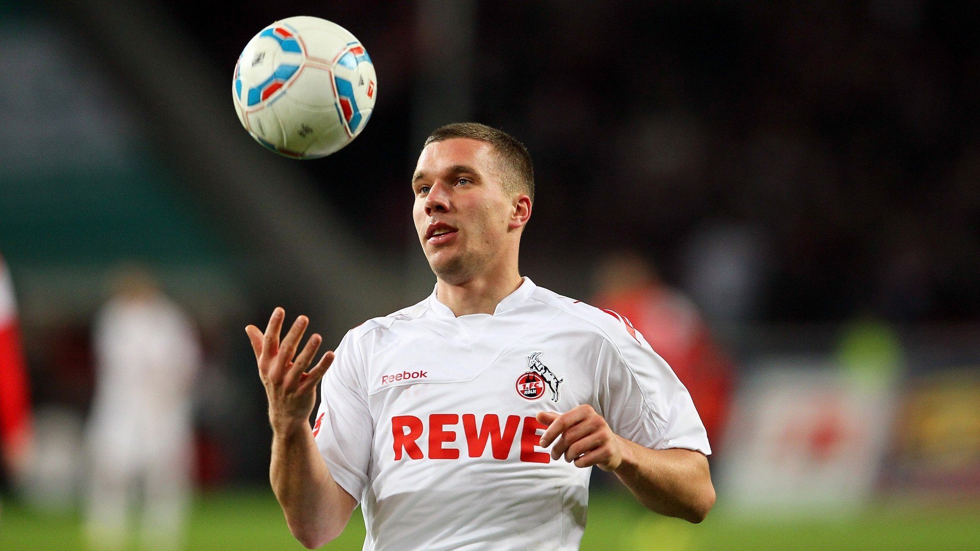 法甲胜负难料，比分1-1，关键数据：射门转化率提升，比赛紧张刺激