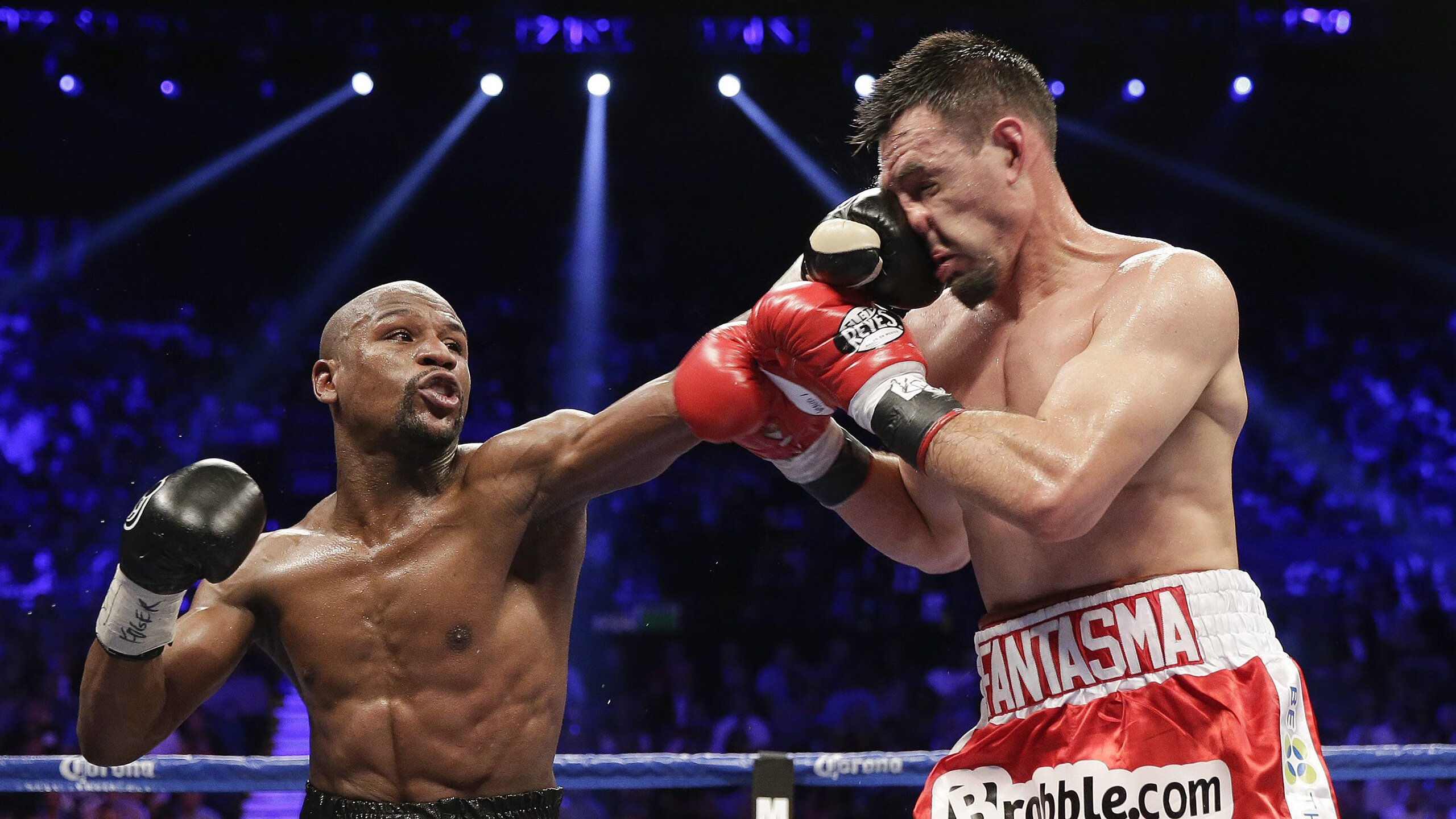 维尼修斯表现火热，皇马锋线如虎添翼